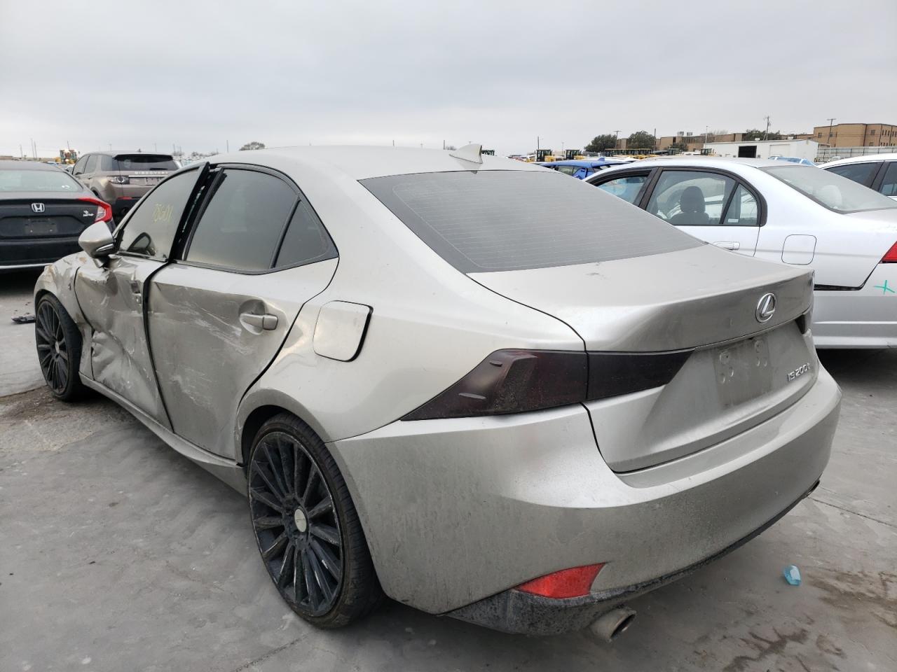 Photo 3 from auction – 2016 LEXUS IS 200T with VIN JTHBA1D26G5022796