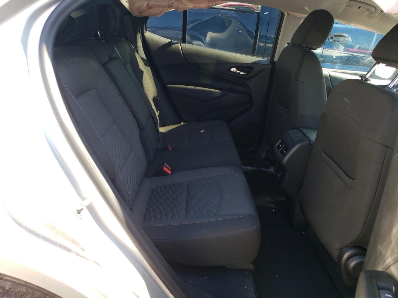 Photo 6 from auction – 2020 CHEVROLET EQUINOX LT with VIN 3GNAXUEV2LS560554