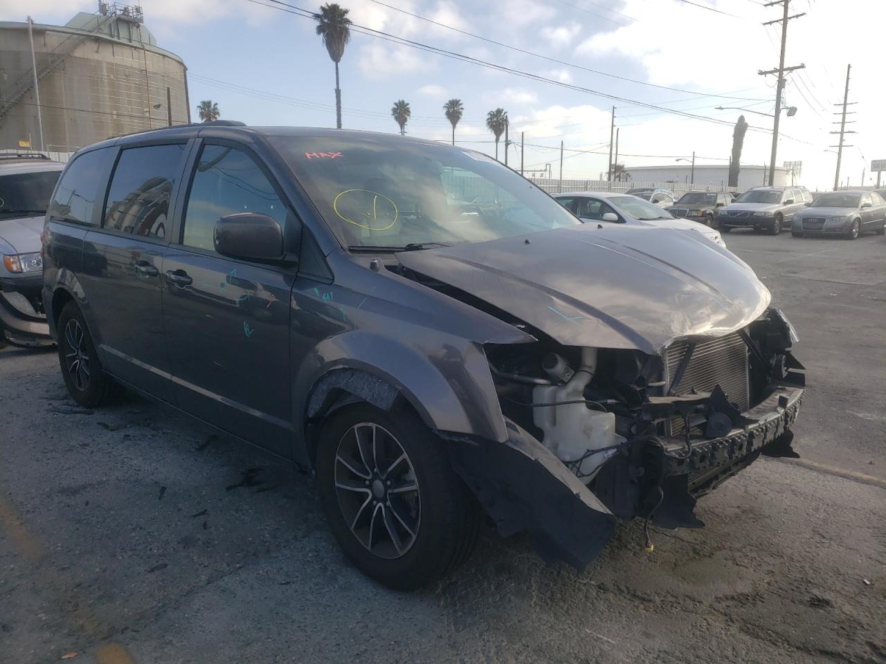 DODGE GRAND CARA 2018 with VIN 2C4RDGCG3JR137387 - Photo from auction