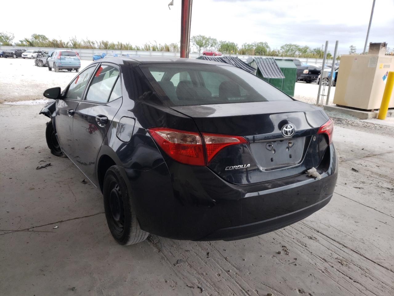 Photo 3 from auction – 2017 TOYOTA COROLLA L with VIN 2T1BURHE2HC773992