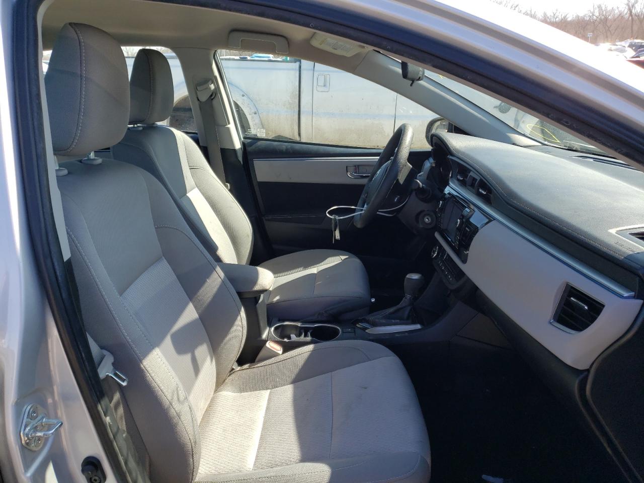 Photo 5 from auction – 2014 TOYOTA COROLLA L with VIN 2T1BURHE4EC216464