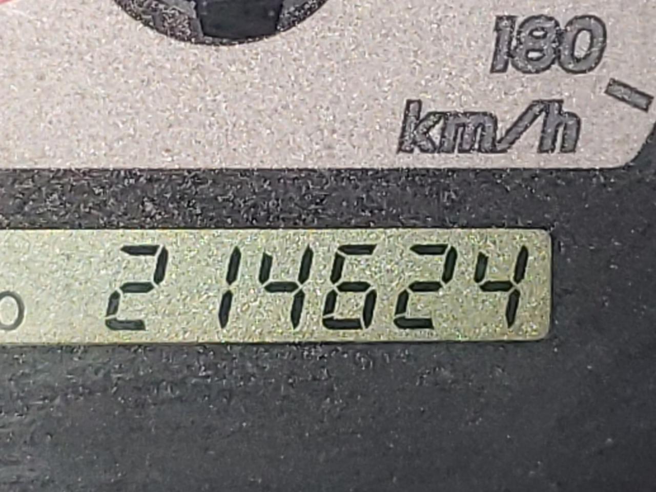 Photo 8 from auction – 2003 TOYOTA 4RUNNER SR with VIN JTEBU14R030011947