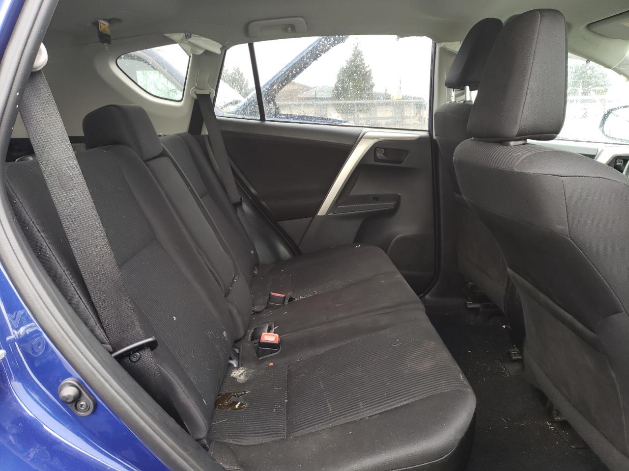 Photo 6 from auction – 2014 TOYOTA RAV4 LE with VIN 2T3BFREV2EW166698