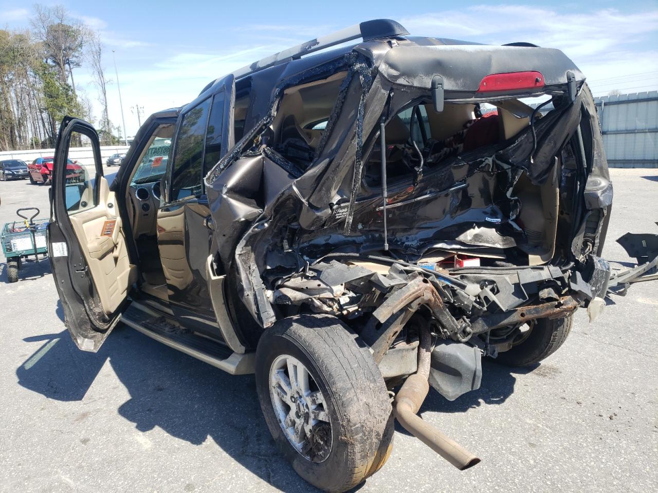 Photo 3 from auction – 2007 FORD EXPLORER E with VIN 1FMEU74E07UB80149