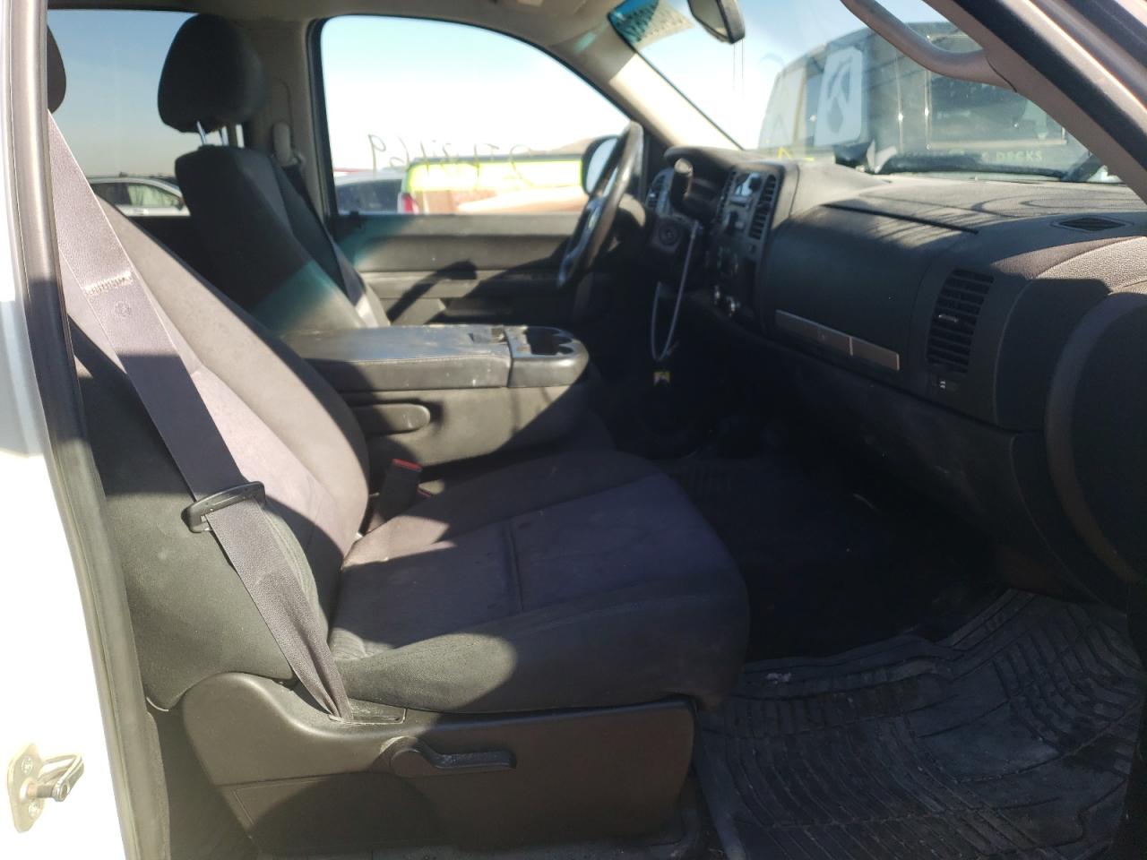Photo 5 from auction – 2011 CHEVROLET SILVERADO with VIN 3GCPKSE36BG229255
