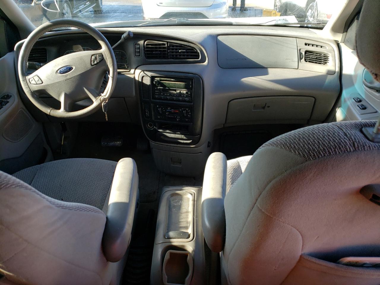 Photo 9 from auction – 2002 FORD WINDSTAR S with VIN 2FMZA52432BA70204