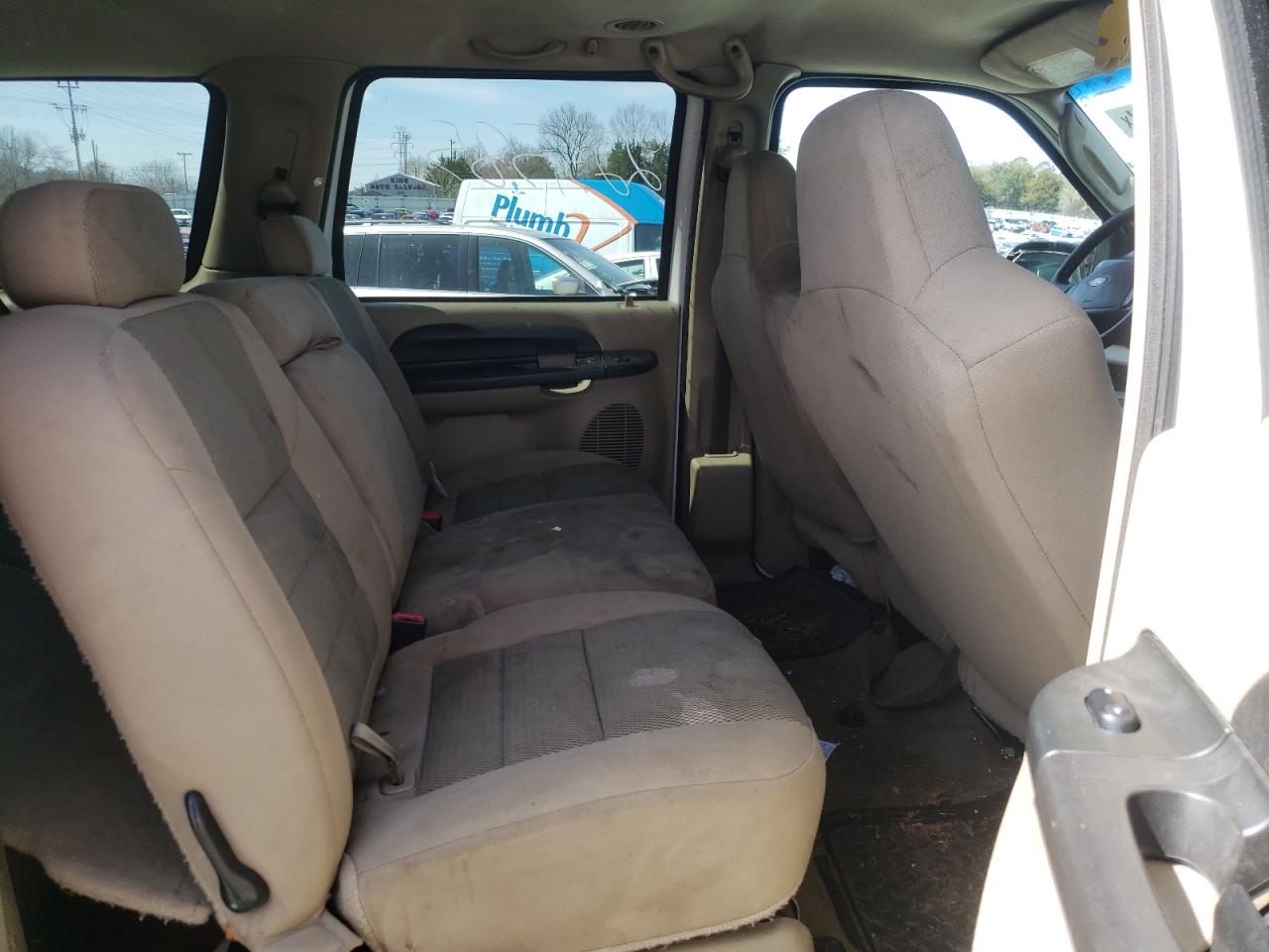 Photo 6 from auction – 2005 FORD EXCURSION with VIN 1FMNU40L65EC82484