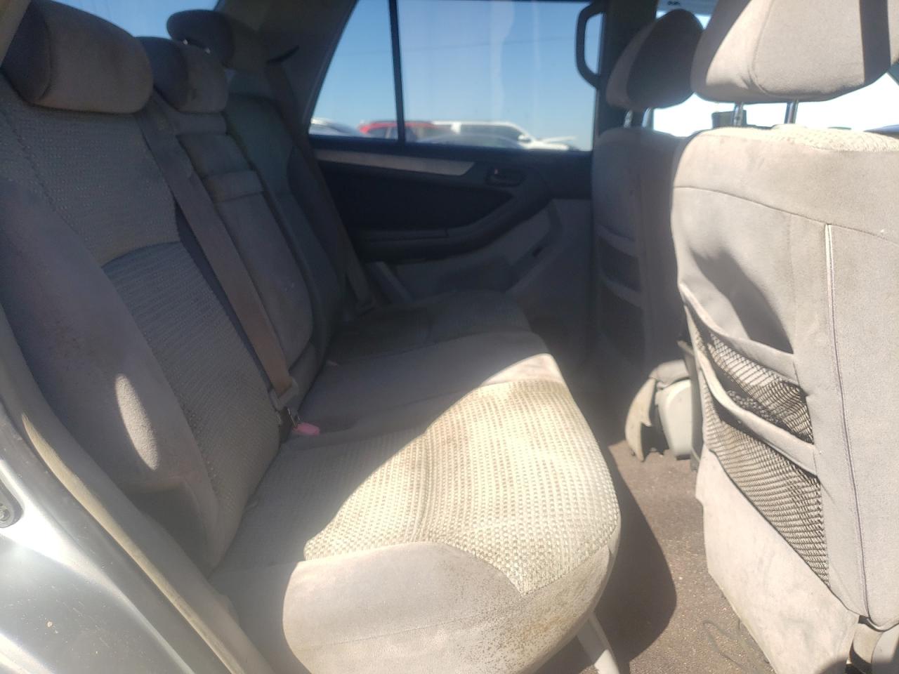 Photo 6 from auction – 2004 TOYOTA 4RUNNER SR with VIN JTEBU14R840022535