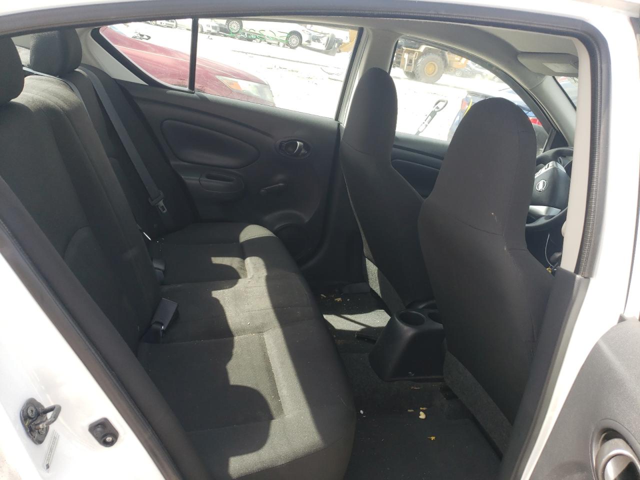 Photo 6 from auction – 2015 NISSAN VERSA S with VIN 3N1CN7AP6FL909118