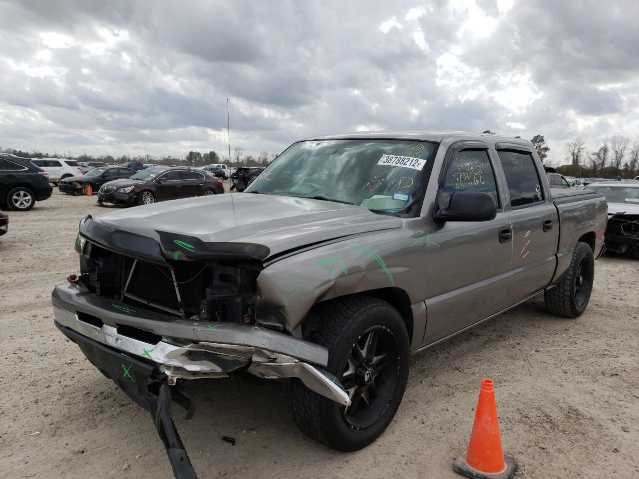 Photo 2 from auction – 2007 CHEVROLET SILVERADO with VIN 2GCEC13V271126126