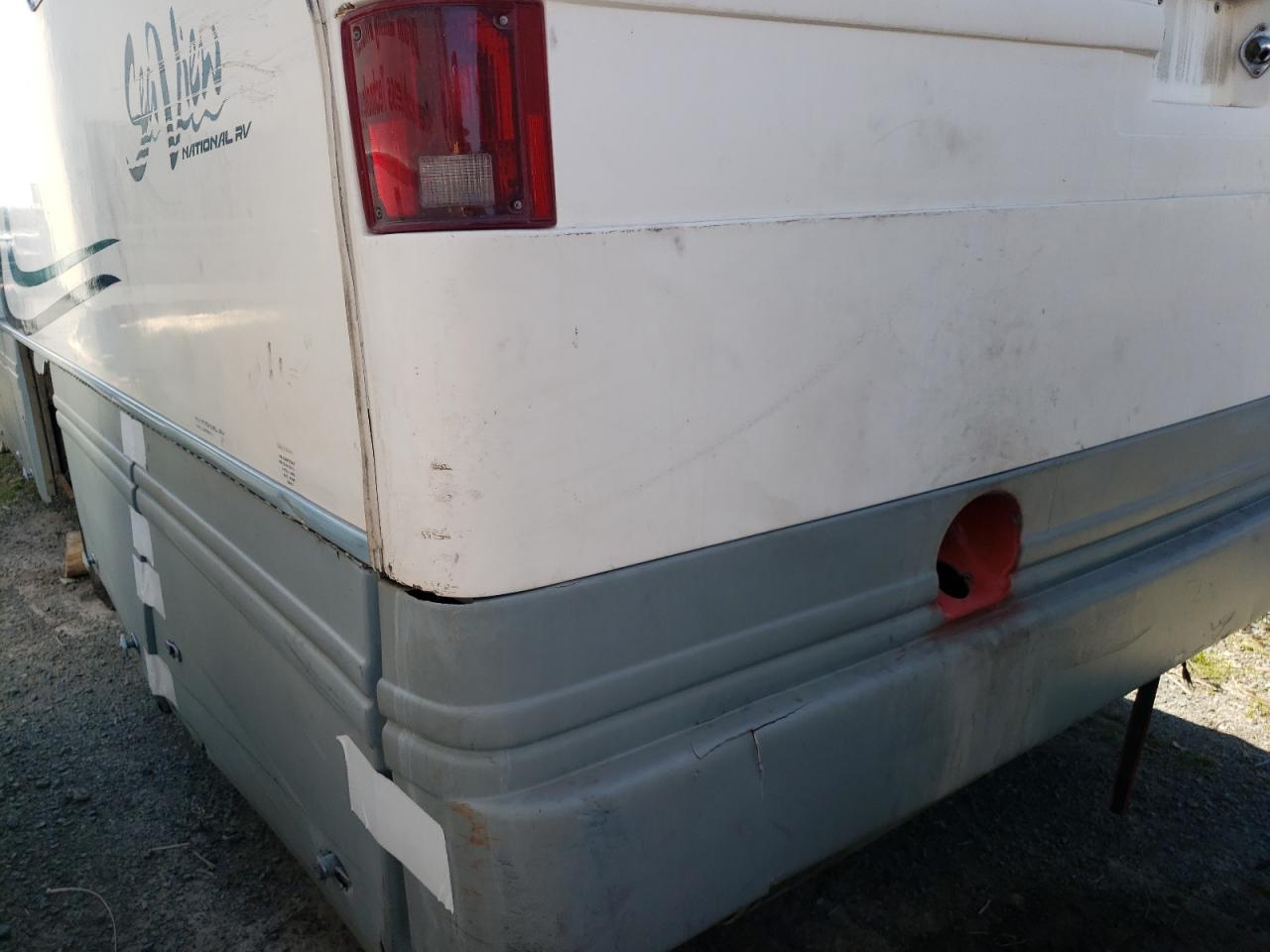 Photo 9 from auction – 2000 FORD F550 SUPER with VIN 1FCNF53S8Y0A08471