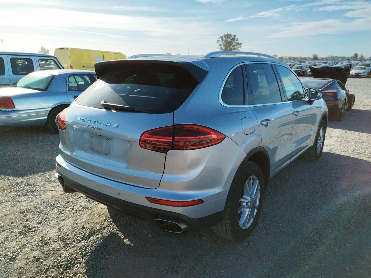 Photo 4 from auction – 2018 PORSCHE CAYENNE with VIN WP1AA2A21JKA03300