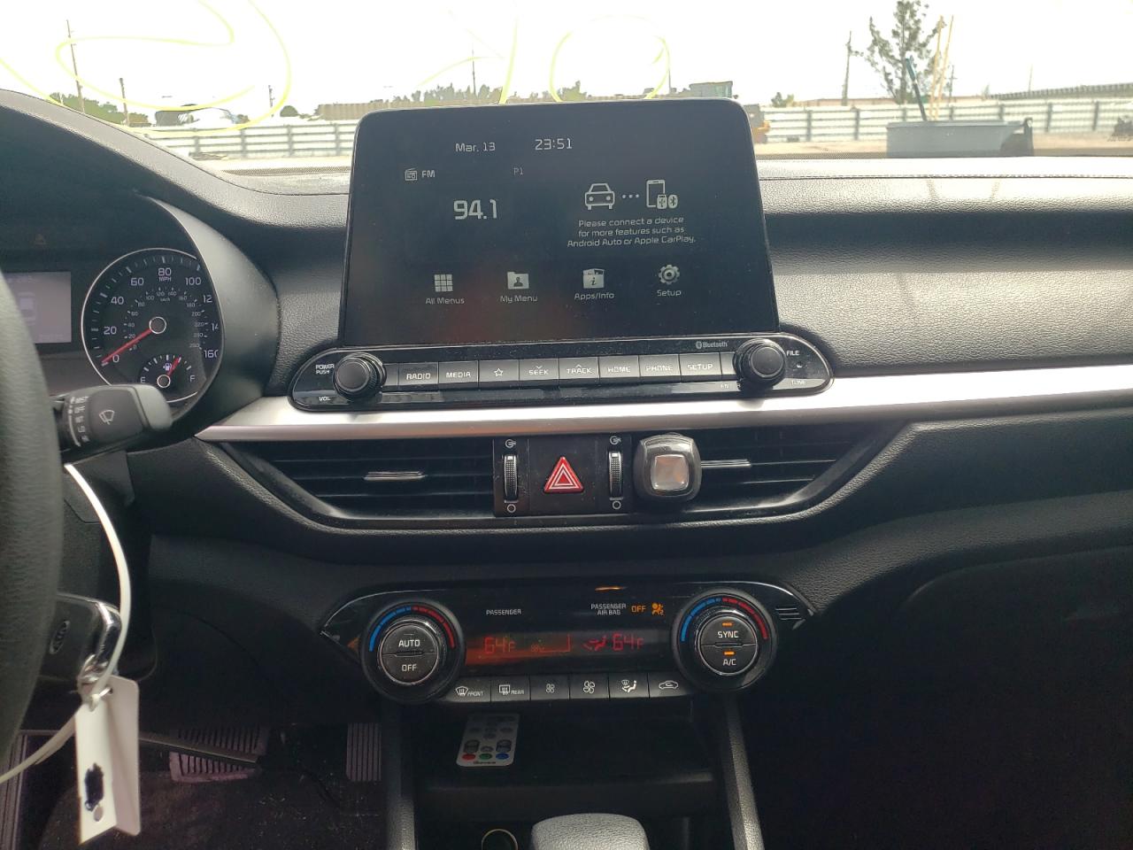 Photo 9 from auction – 2019 KIA FORTE FE with VIN 3KPF24AD6KE099771