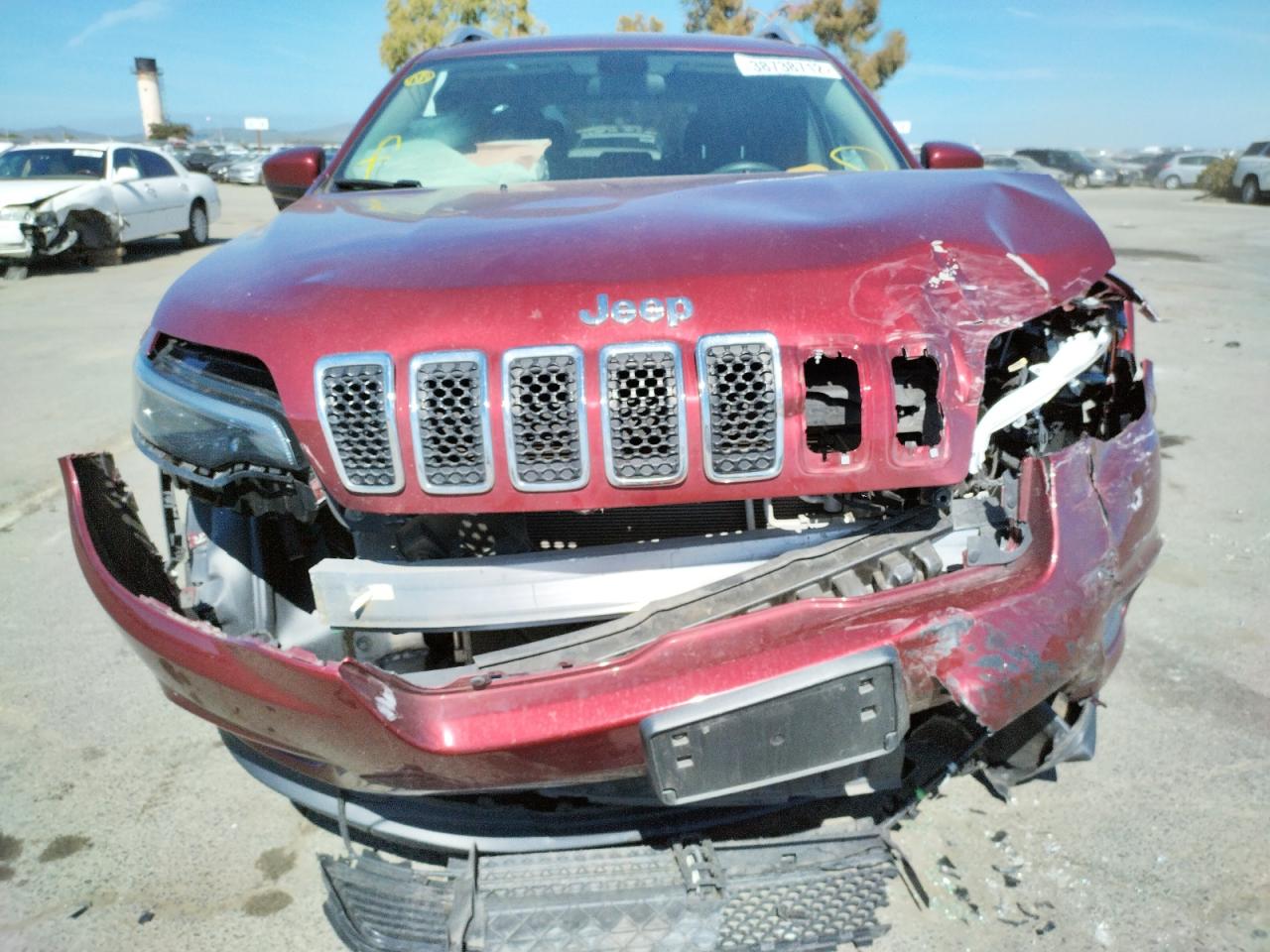 Photo 9 from auction – 2019 JEEP CHEROKEE L with VIN 1C4PJLCBXKD160165