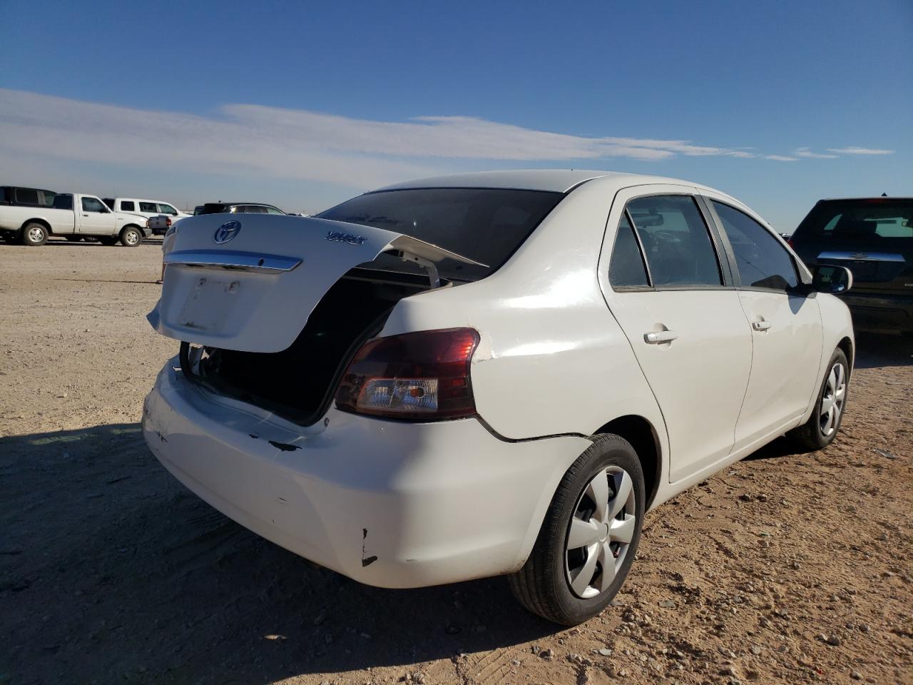 Photo 4 from auction – 2008 TOYOTA YARIS with VIN JTDBT923484014144