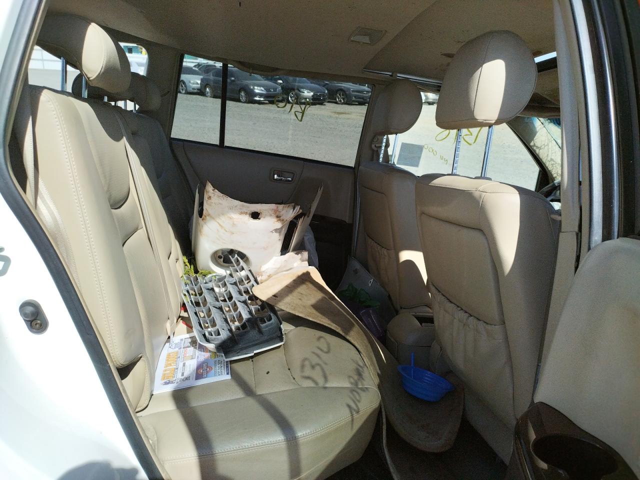 Photo 6 from auction – 2003 TOYOTA HIGHLANDER with VIN JTEHF21A930112980