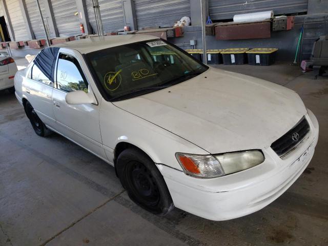 TOYOTA CAMRY CE 2000 with VIN JT2BF22K1Y0258050 - Photo from auction