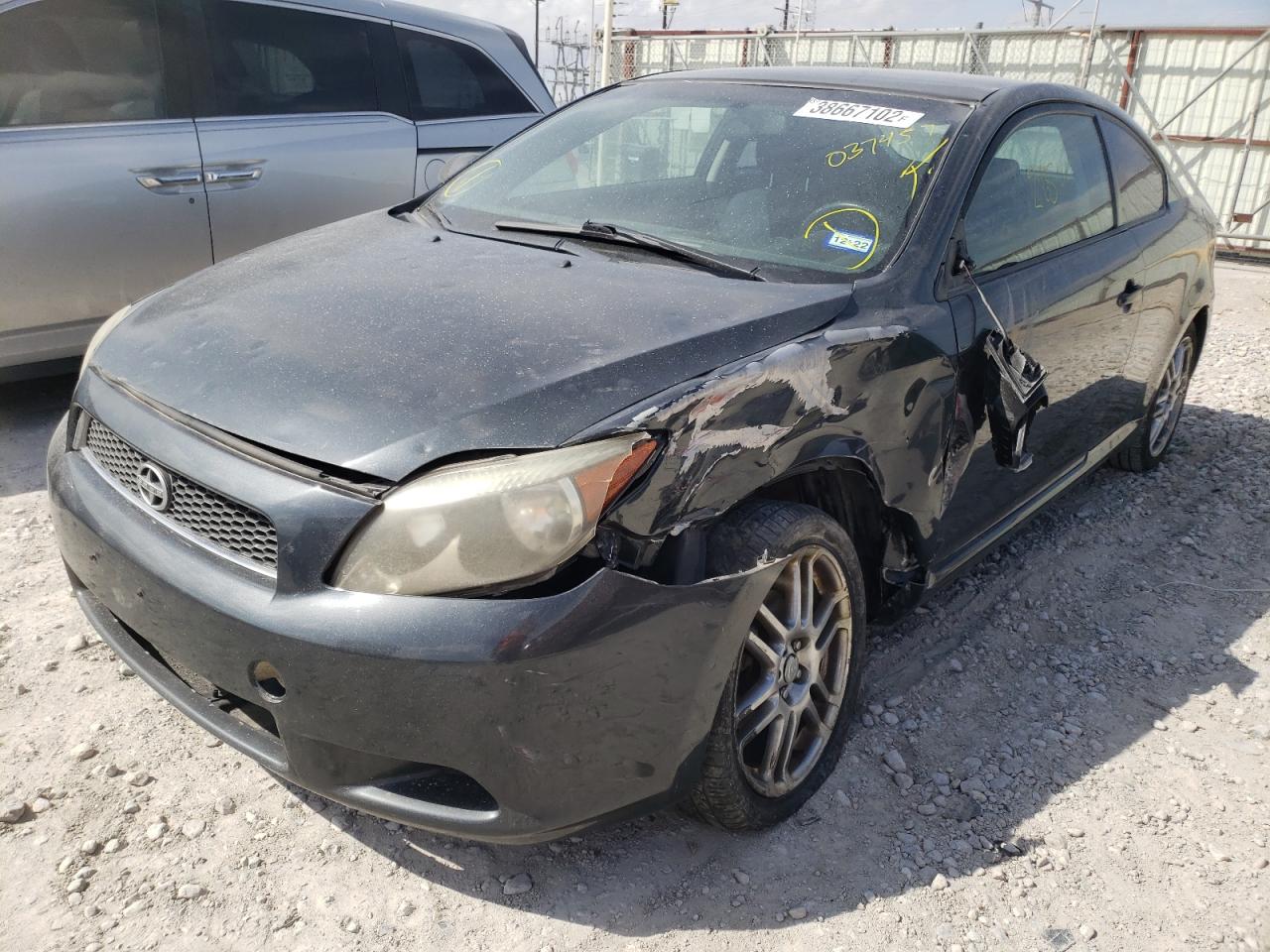 Photo 2 from auction – 2005 TOYOTA SCION TC with VIN JTKDE167150037457