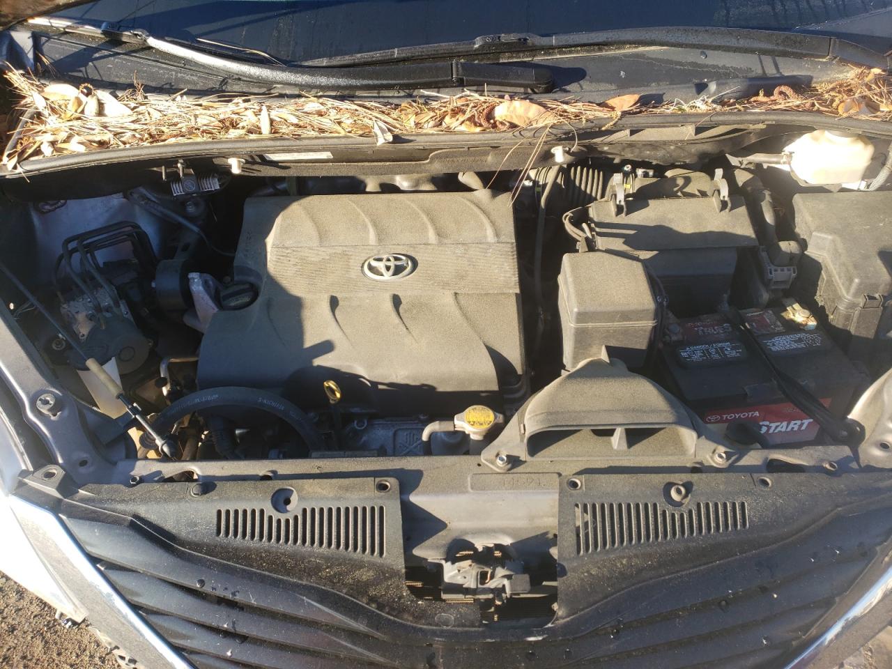 Photo 7 from auction – 2012 TOYOTA SIENNA LE with VIN 5TDKK3DC1CS210889