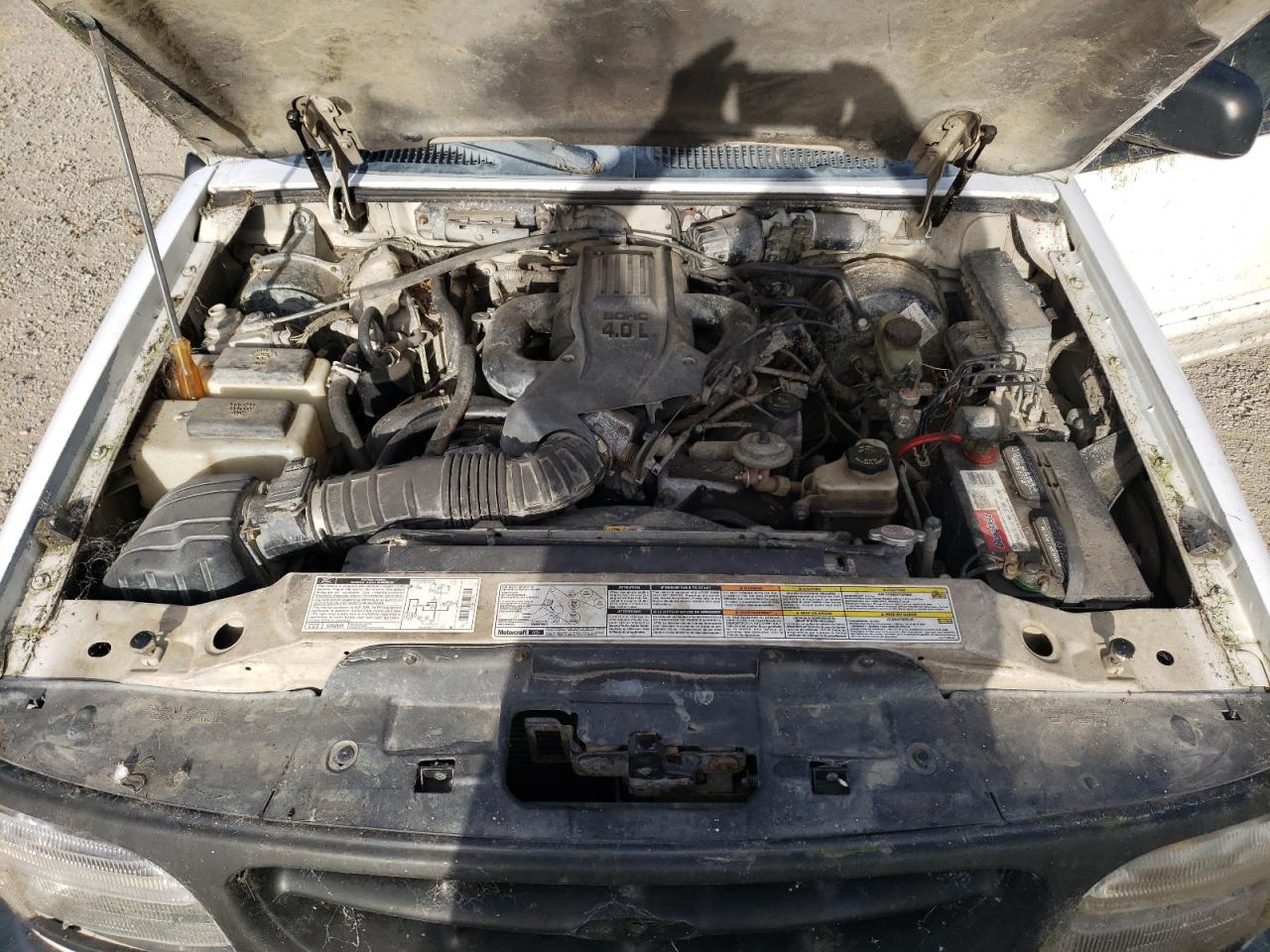 Photo 7 from auction – 2000 FORD EXPLORER S with VIN 1FMYU60E8YUA73722