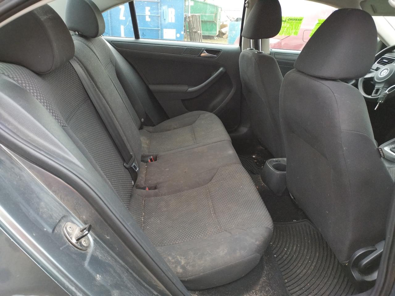 Photo 6 from auction – 2011 VOLKSWAGEN JETTA BASE with VIN 3VW2K7AJ2BM058515