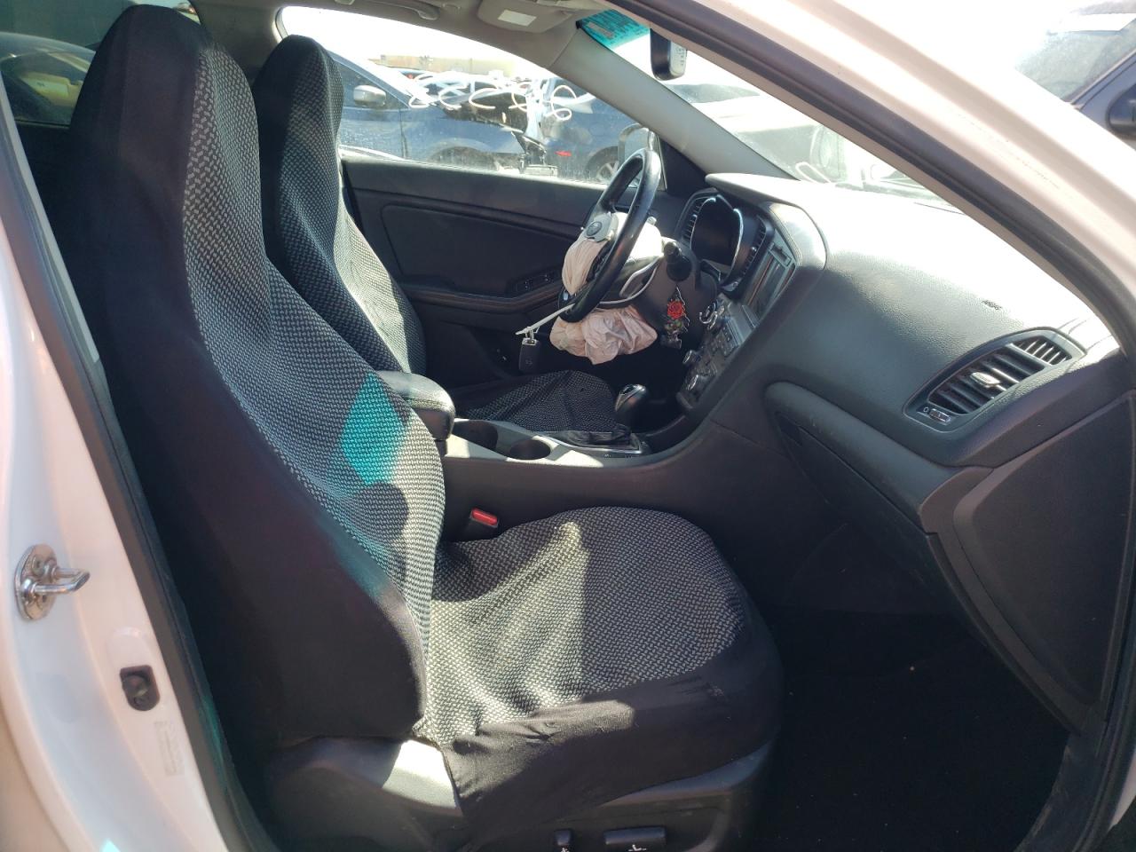 Photo 5 from auction – 2013 KIA OPTIMA SX with VIN 5XXGR4A62DG190595