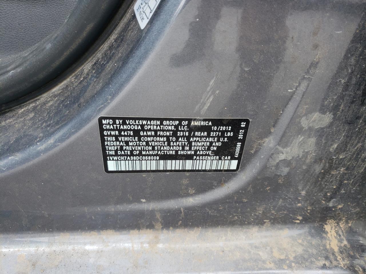 Photo 10 from auction – 2013 VOLKSWAGEN PASSAT SEL with VIN 1VWCH7A38DC058009