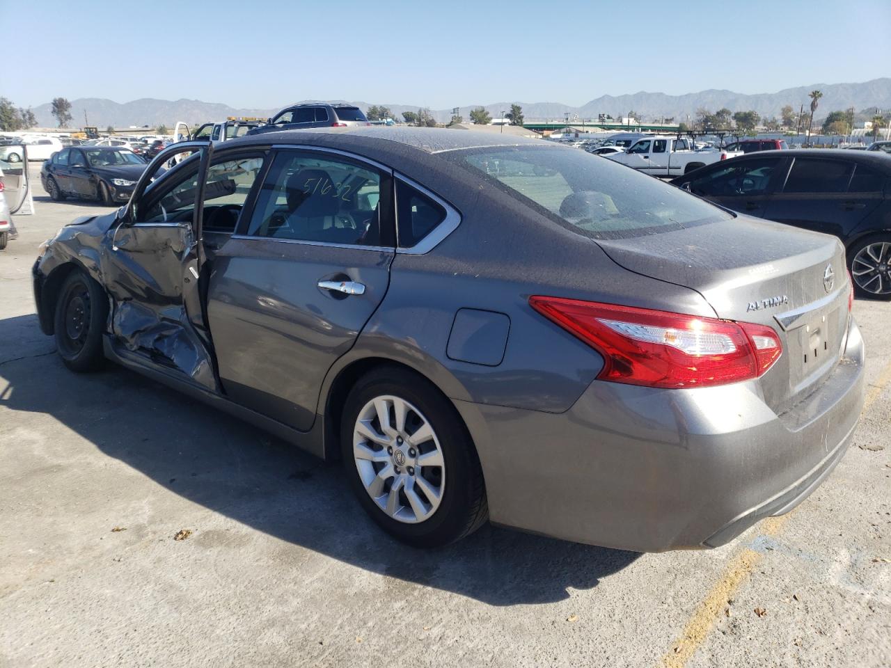 Photo 3 from auction – 2016 NISSAN ALTIMA 2.5 with VIN 1N4AL3AP6GN353337
