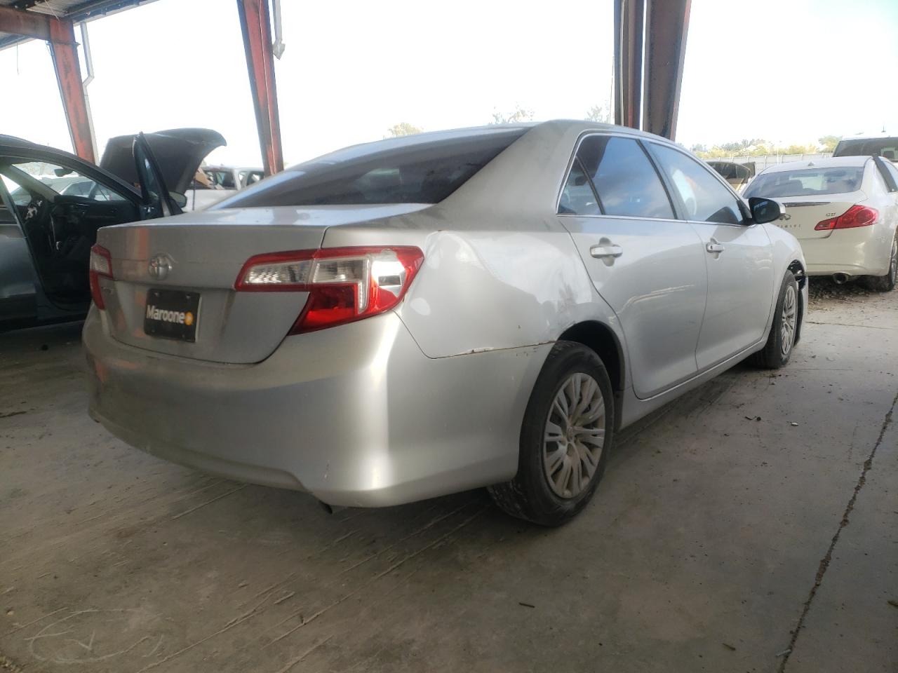 Photo 4 from auction – 2012 TOYOTA CAMRY with VIN 4T1BF1FK8CU626166