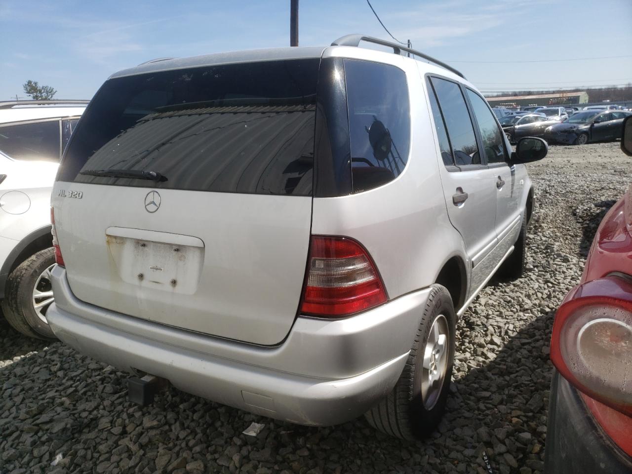 Photo 4 from auction – 2000 MERCEDES-BENZ ML 320 with VIN 4JGAB54E3YA159484