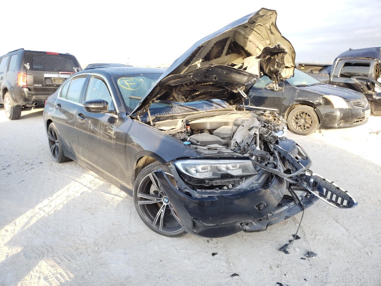 BMW 330I 2019 with VIN 3MW5R1J52K8A04147 - Photo from auction