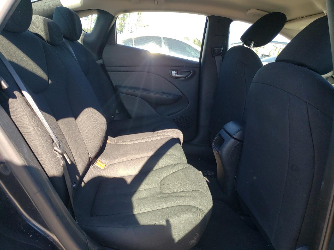 Photo 6 from auction – 2013 DODGE DART SE with VIN 1C3CDFAA0DD291856