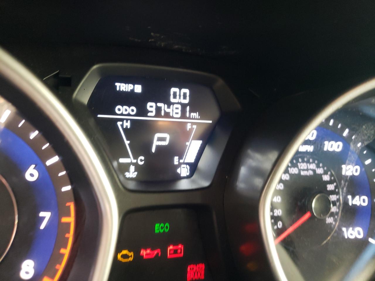 Photo 8 from auction – 2012 HYUNDAI ELANTRA GL with VIN 5NPDH4AE9CH100553
