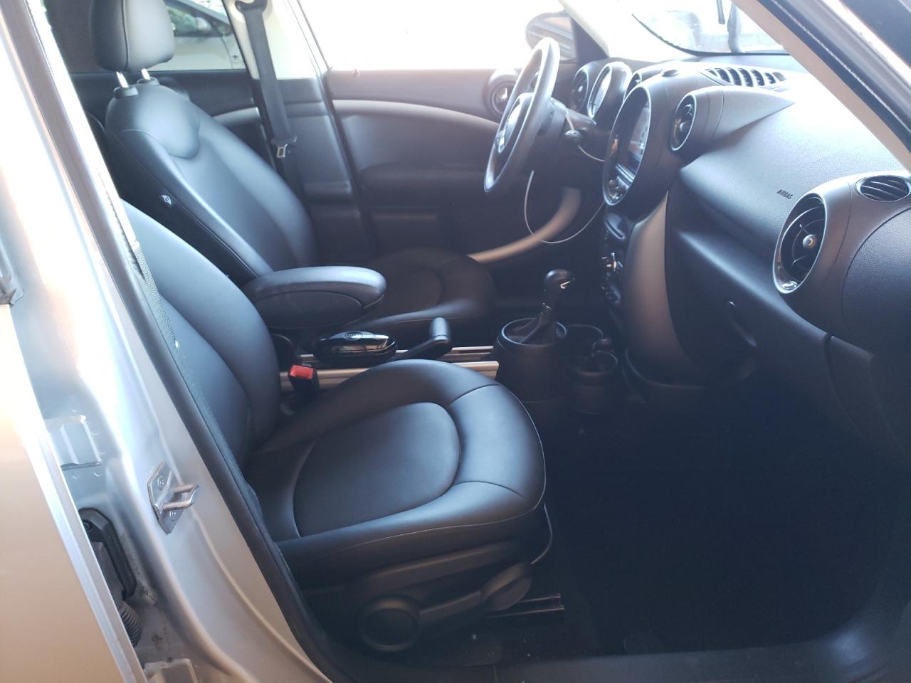 Photo 5 from auction – 2014 MINI COOPER COU with VIN WMWZB3C54EWR38465