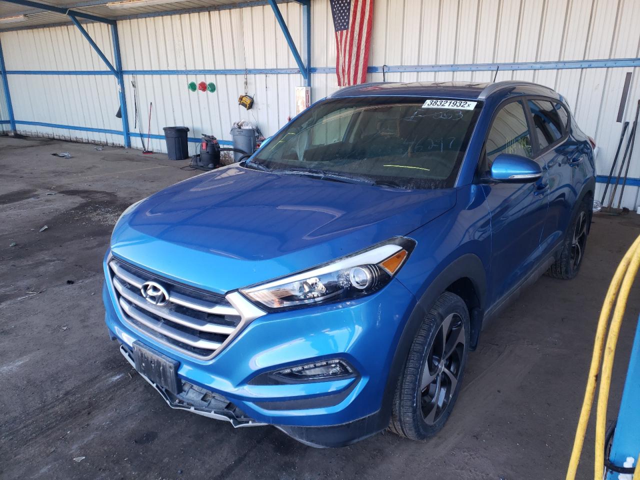 Photo 2 from auction – 2017 HYUNDAI TUCSON LIM with VIN KM8J3CA25HU311744