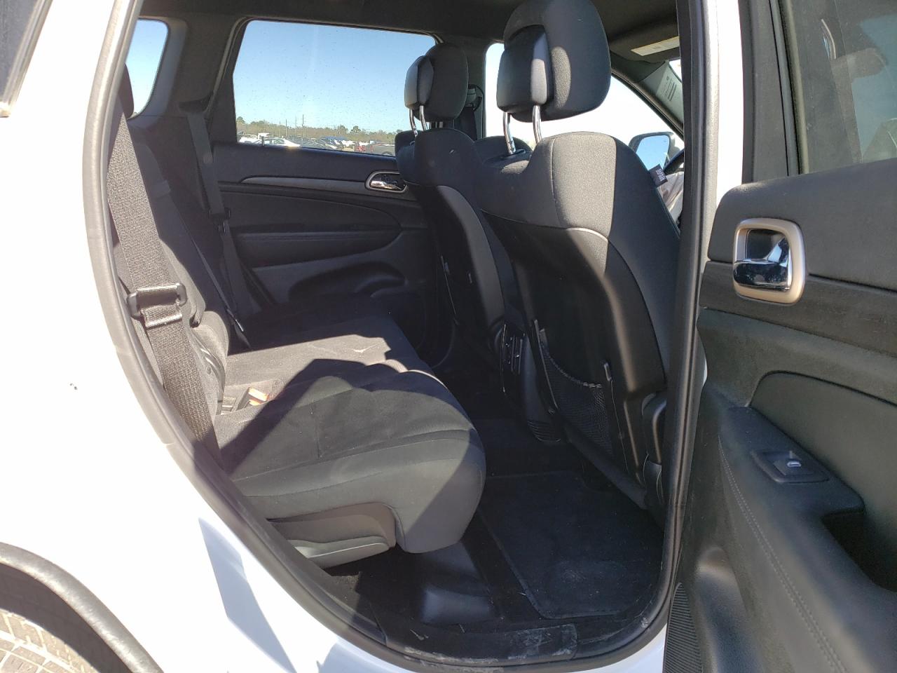 Photo 6 from auction – 2015 JEEP GRAND CHER with VIN 1C4RJEAG2FC680990