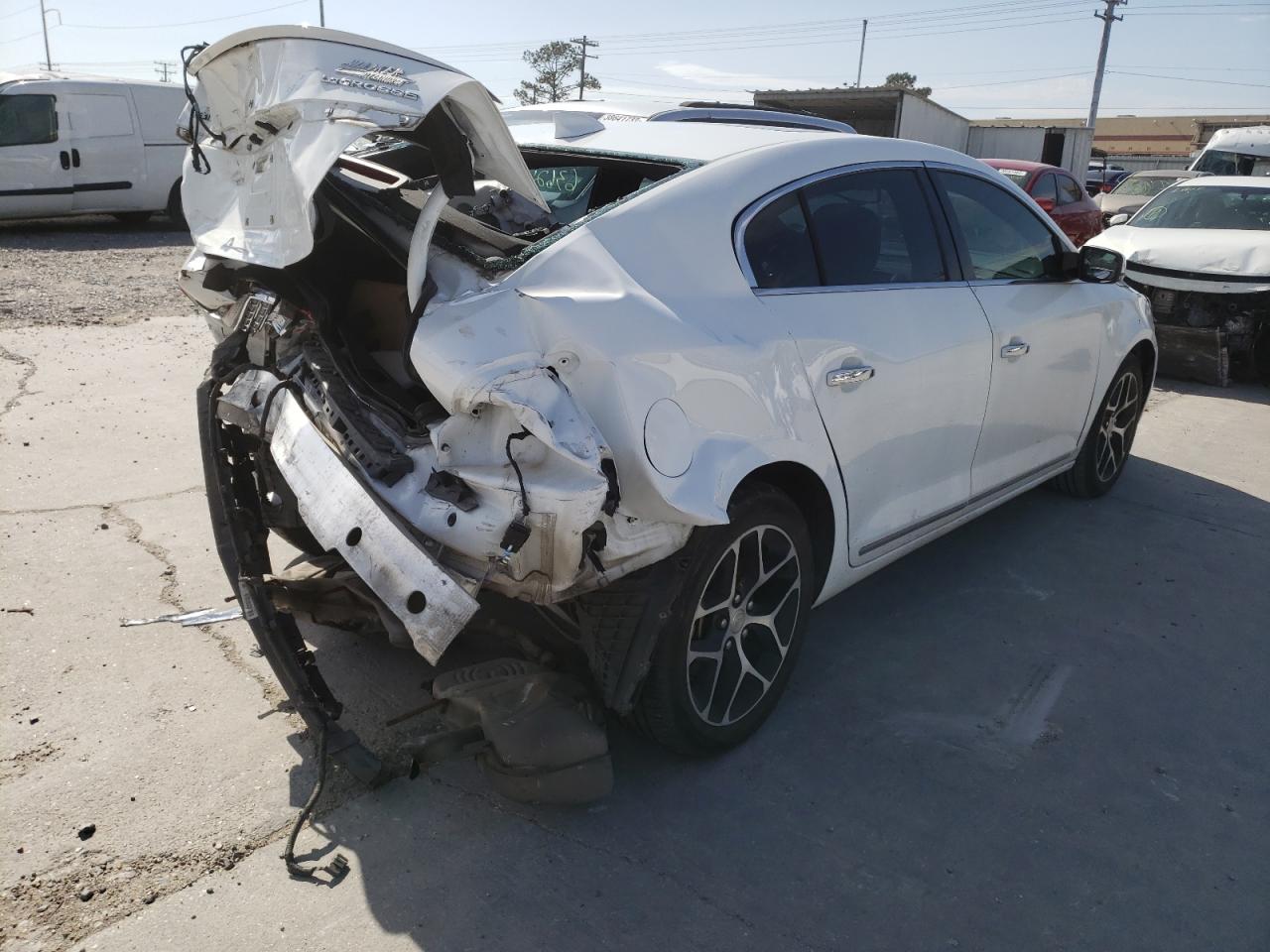 Photo 4 from auction – 2016 BUICK LACROSSE S with VIN 1G4G45G34GF223869