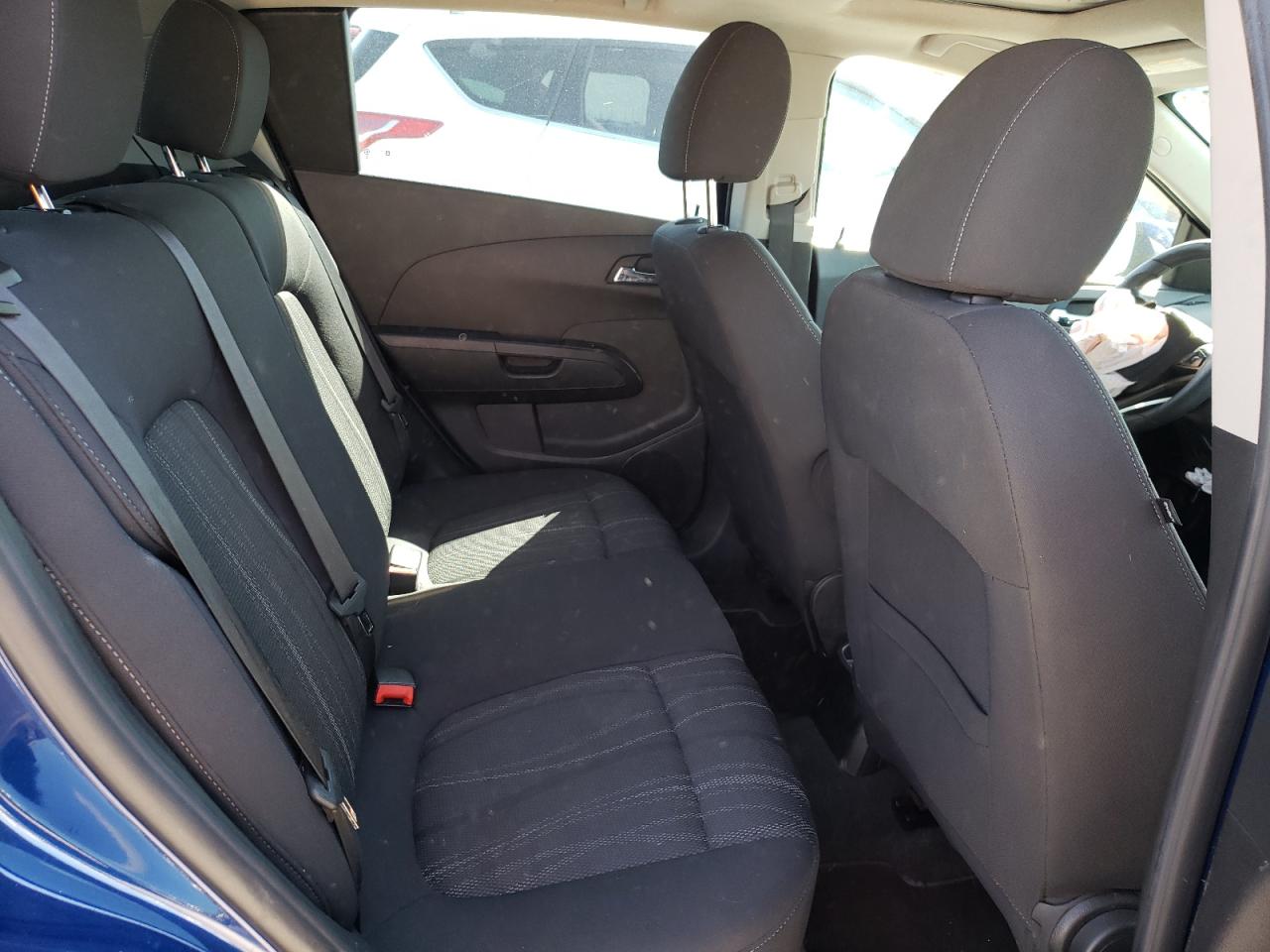 Photo 6 from auction – 2014 CHEVROLET SONIC LT with VIN 1G1JC6SB8E4138102
