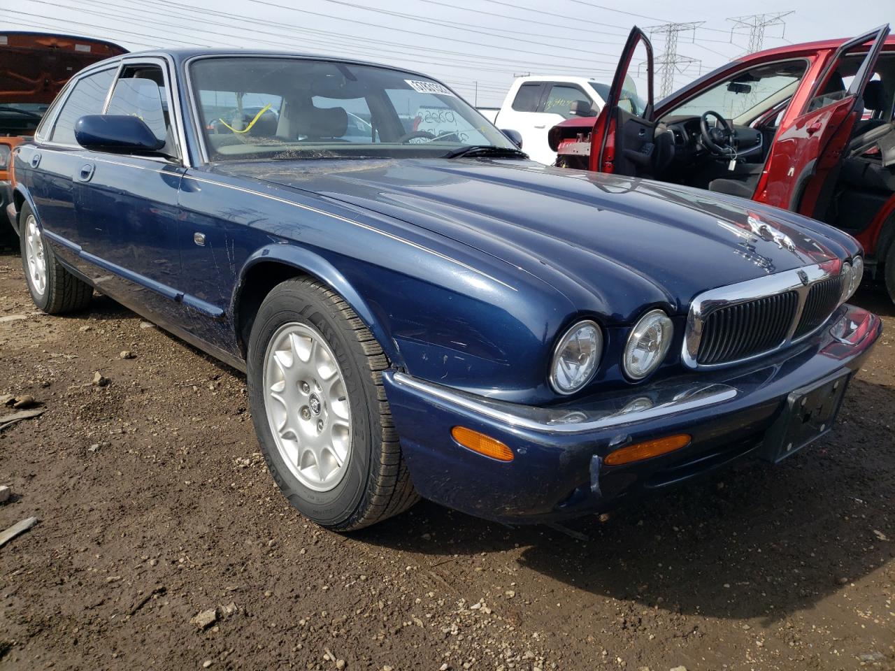 JAGUAR XJ8 2003 with VIN SAJDA14C53LF51170 - Photo from auction