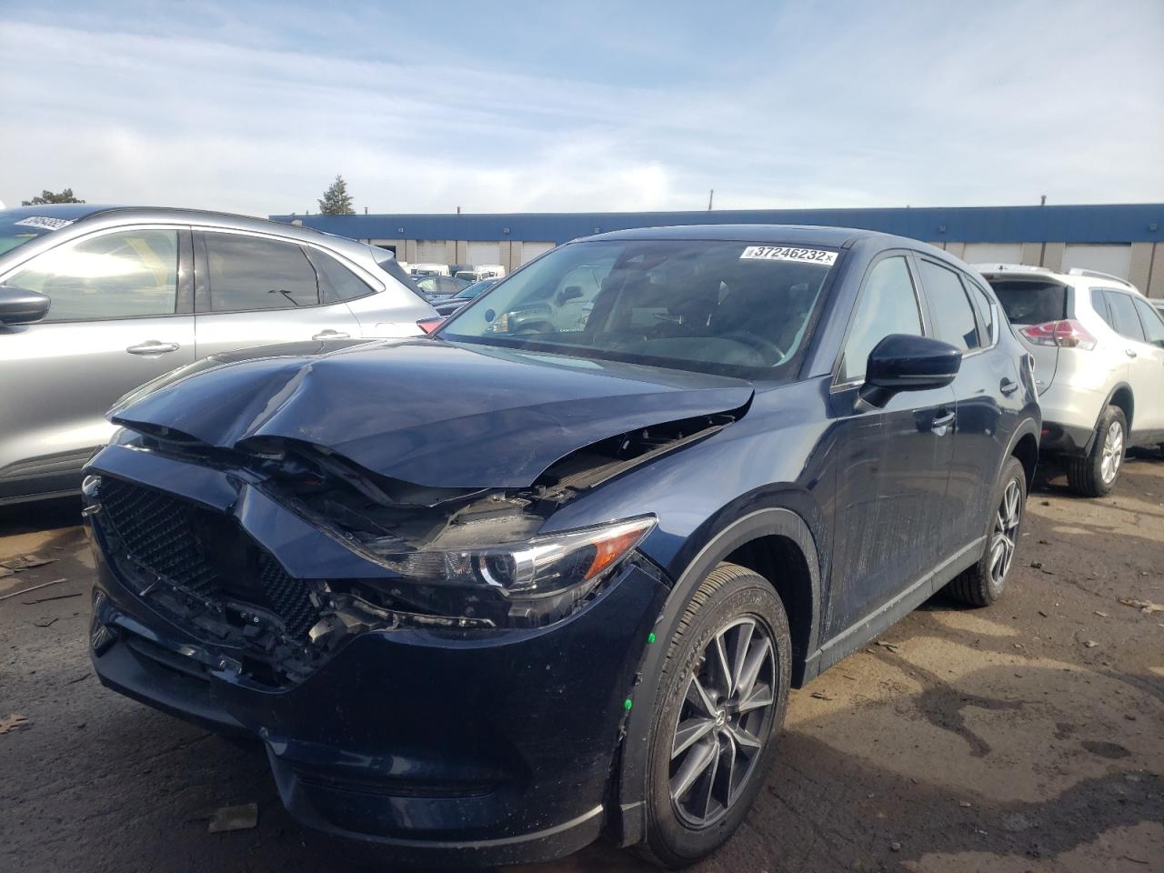 Photo 2 from auction – 2018 MAZDA CX-5 TOURI with VIN JM3KFBCM1J1420631