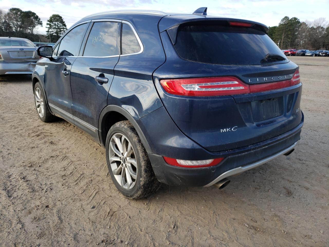 Photo 3 from auction – 2017 LINCOLN MKC PREMIE with VIN 5LMCJ1C98HUL14664