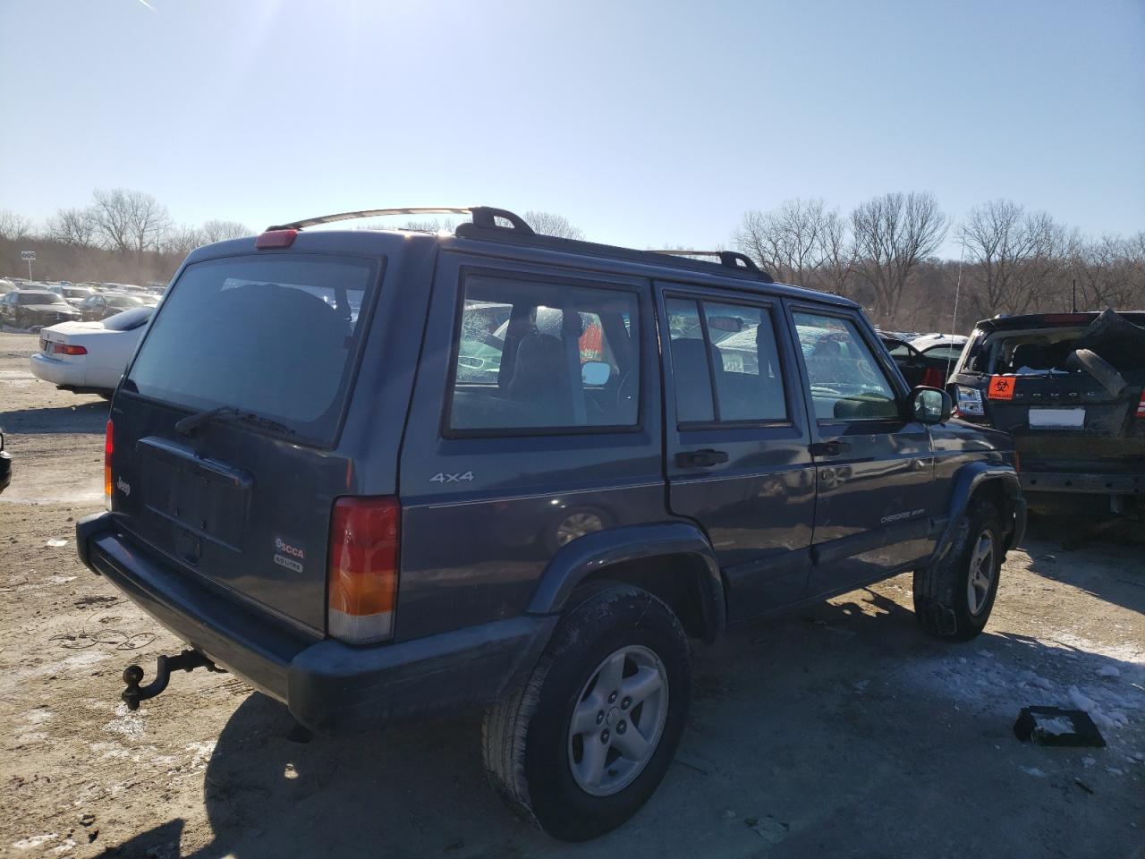 Photo 4 from auction – 2001 JEEP CHEROKEE S with VIN 1J4FF48S01L555482