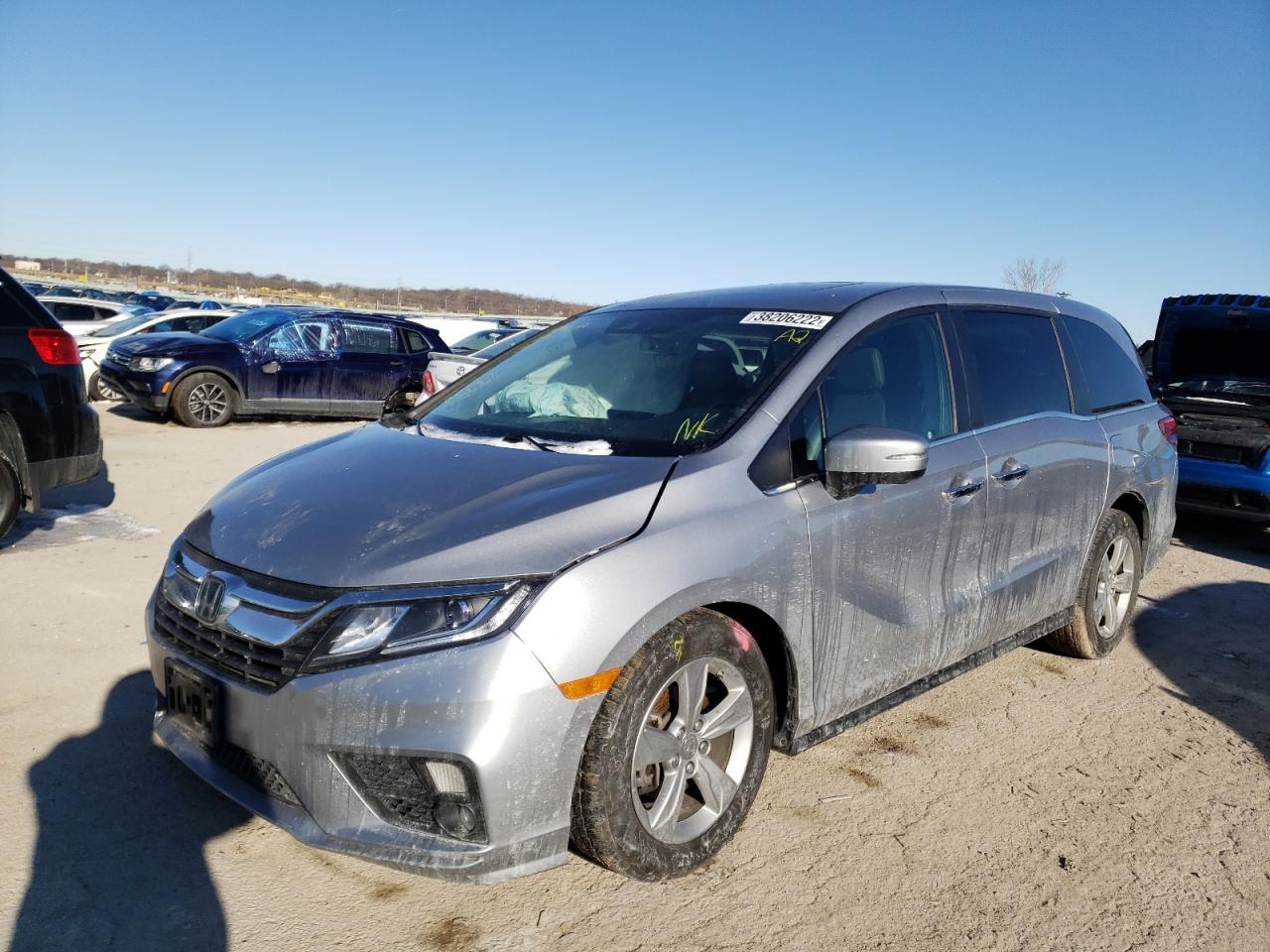 Photo 2 from auction – 2018 HONDA ODYSSEY EX with VIN 5FNRL6H74JB007118