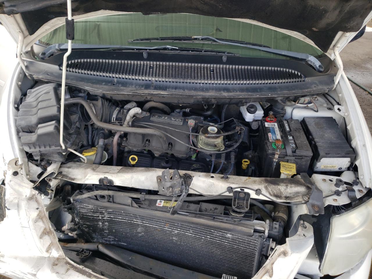 Photo 7 from auction – 2006 CHRYSLER TOWN & COU with VIN 2A4GP44R86R625071