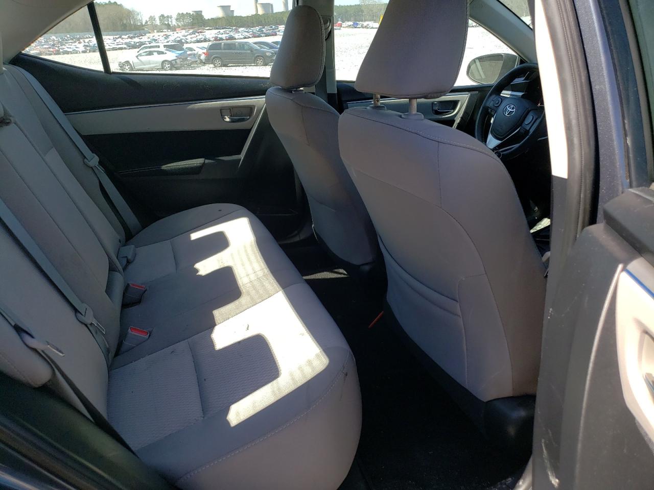 Photo 6 from auction – 2015 TOYOTA COROLLA L with VIN 2T1BURHE6FC322996