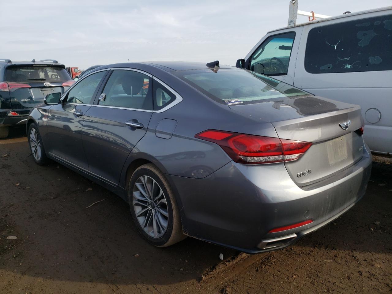 Photo 3 from auction – 2015 HYUNDAI GENESIS 3. with VIN KMHGN4JE5FU048429