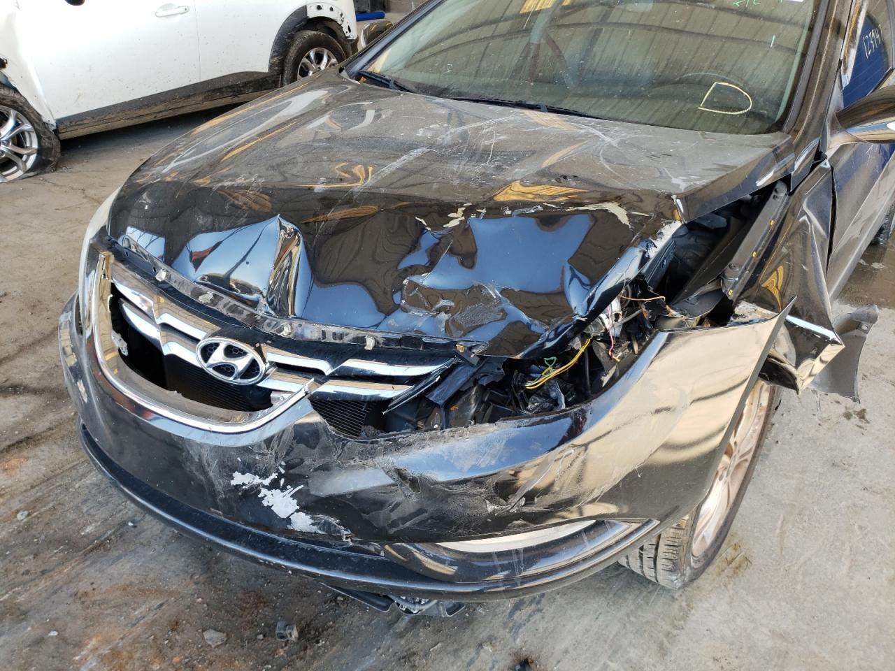 Photo 9 from auction – 2011 HYUNDAI SONATA SE with VIN 5NPEC4AC6BH024208