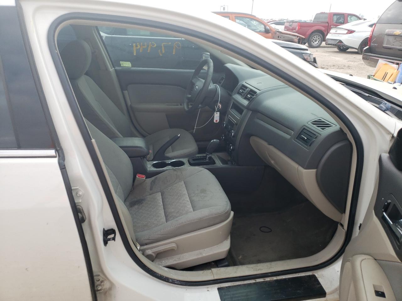 Photo 5 from auction – 2012 FORD FUSION SE with VIN 3FAHP0HA3CR294502