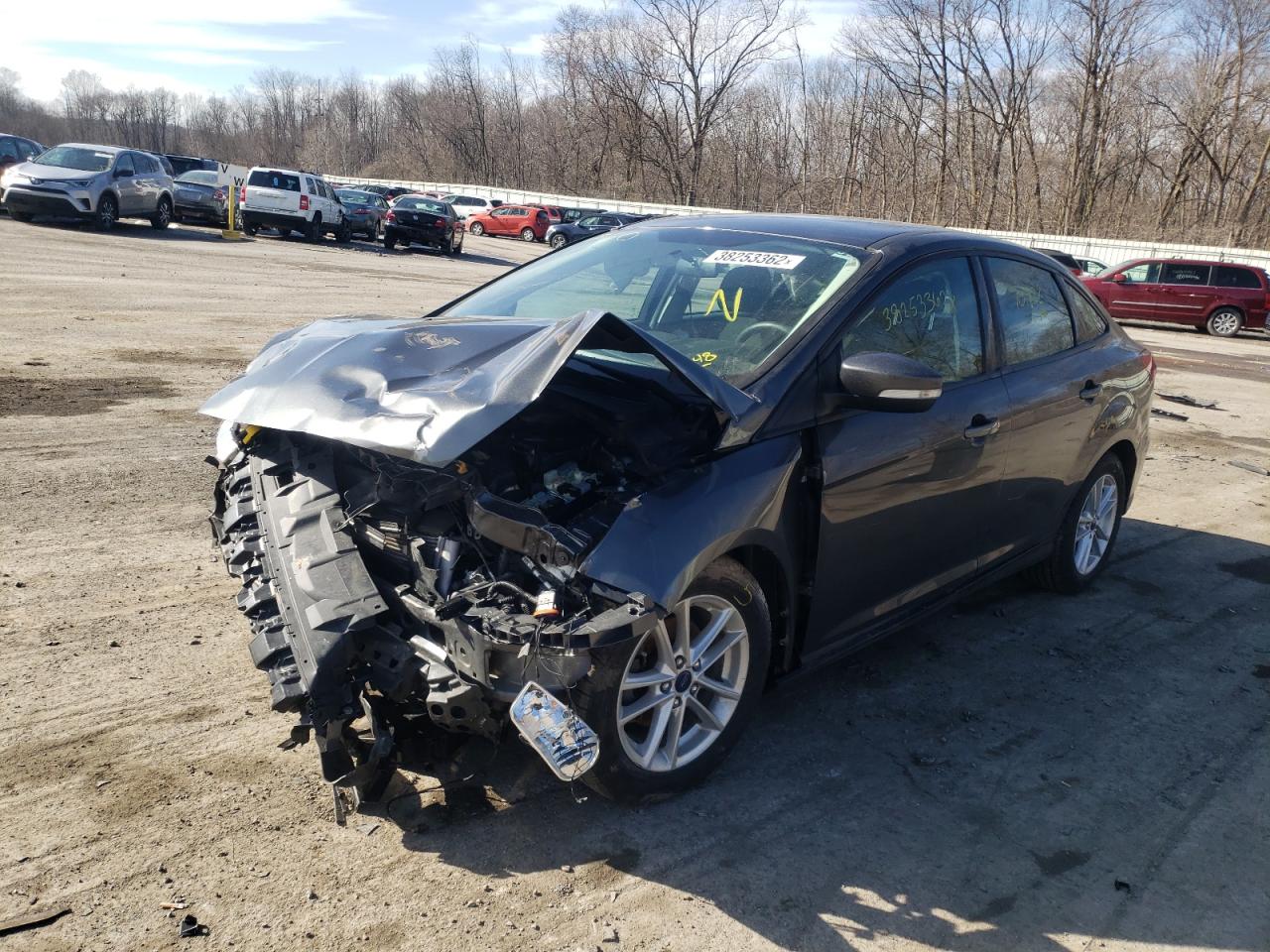 Photo 2 from auction – 2016 FORD FOCUS SE with VIN 1FADP3F27GL296995