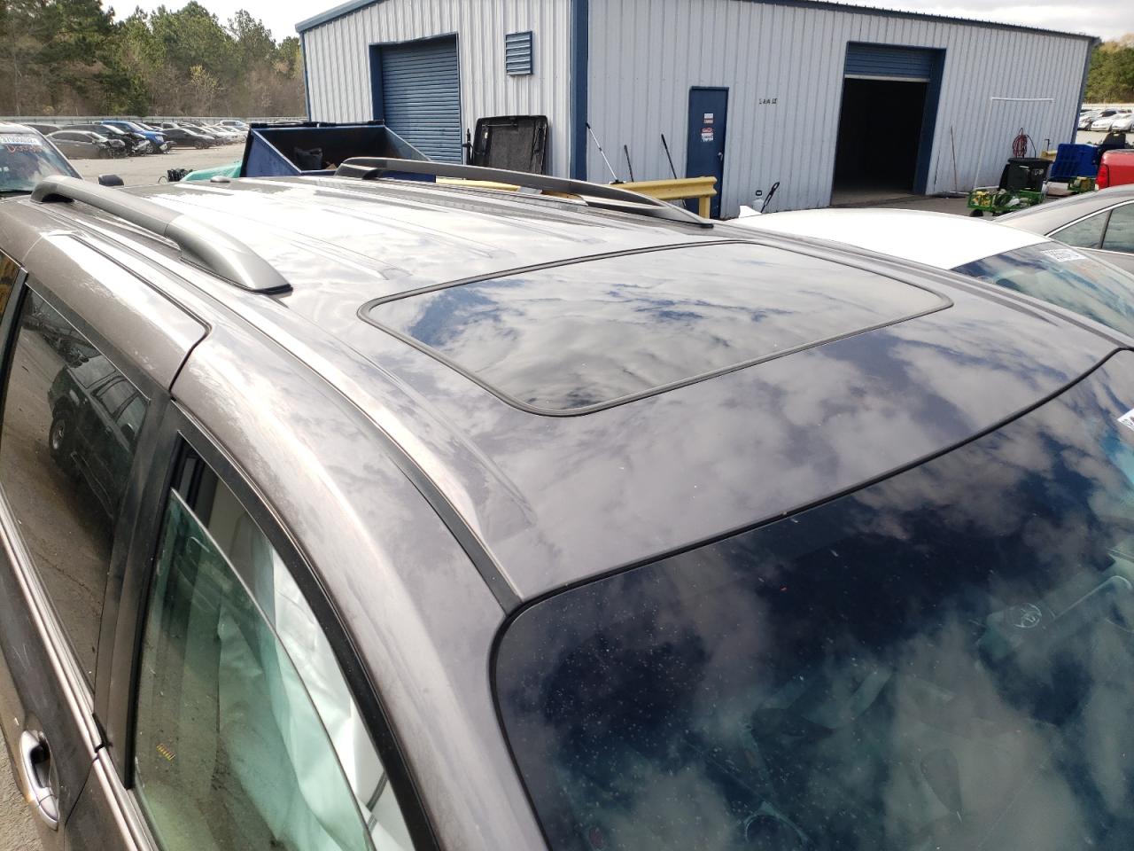 Photo 9 from auction – 2017 TOYOTA SIENNA XLE with VIN 5TDYZ3DC5HS788555